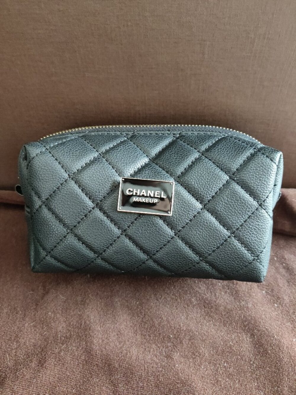 NEW Quilted Make-Up/Cosmetic Bag in BLACK